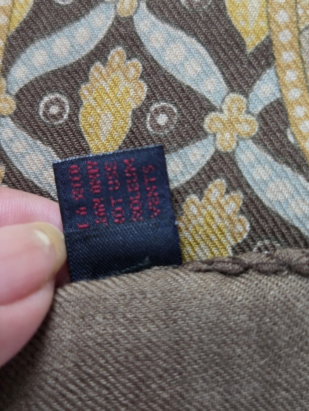 Authentic Etro Scarf Paisley Border Shawl in Gold and Olive - Picture 5 of 9